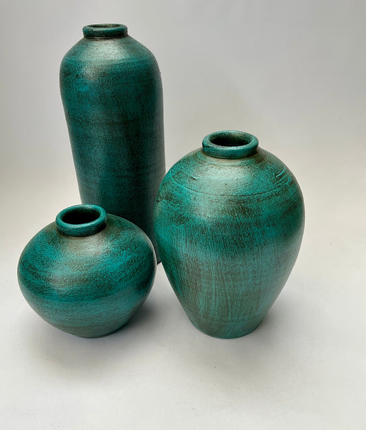 TRIO DE JARRONES DE GREDA VERDES